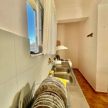 Apartment On The Beach Loutra Oraias Elenis